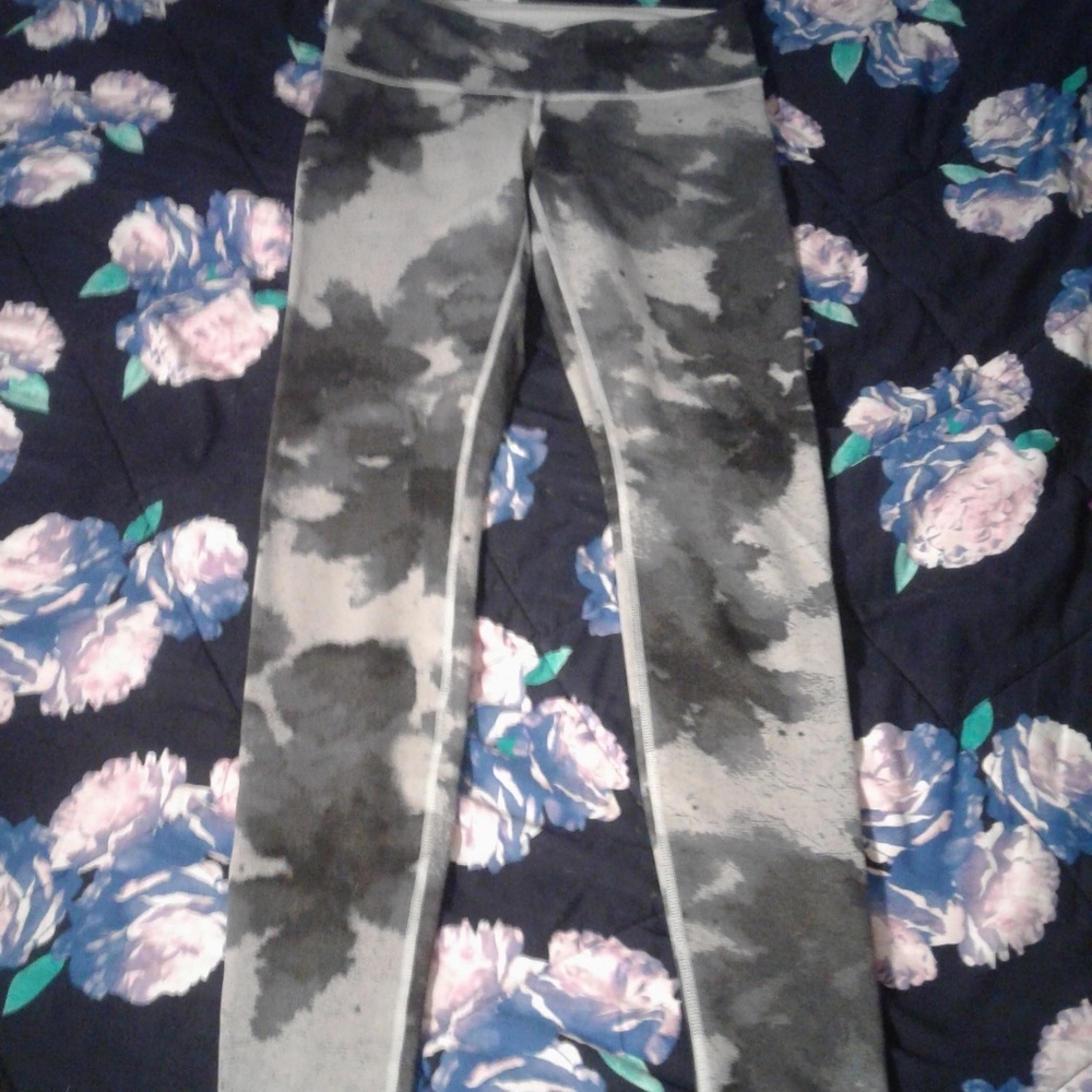 Lululemon Grey Print Leggings